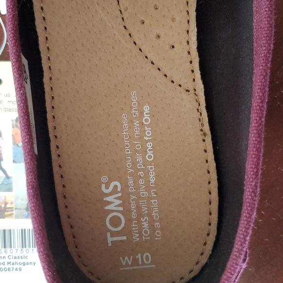 NWT Toms Flats - Picture 3 of 7